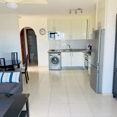 Appartement Beautiful With Sea View, Terrace And Pool