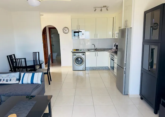 Appartement Beautiful With Sea View, Terrace And Pool