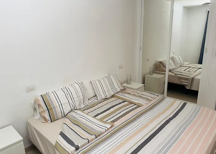 Beautiful With Sea View, Terrace And Pool Appartement